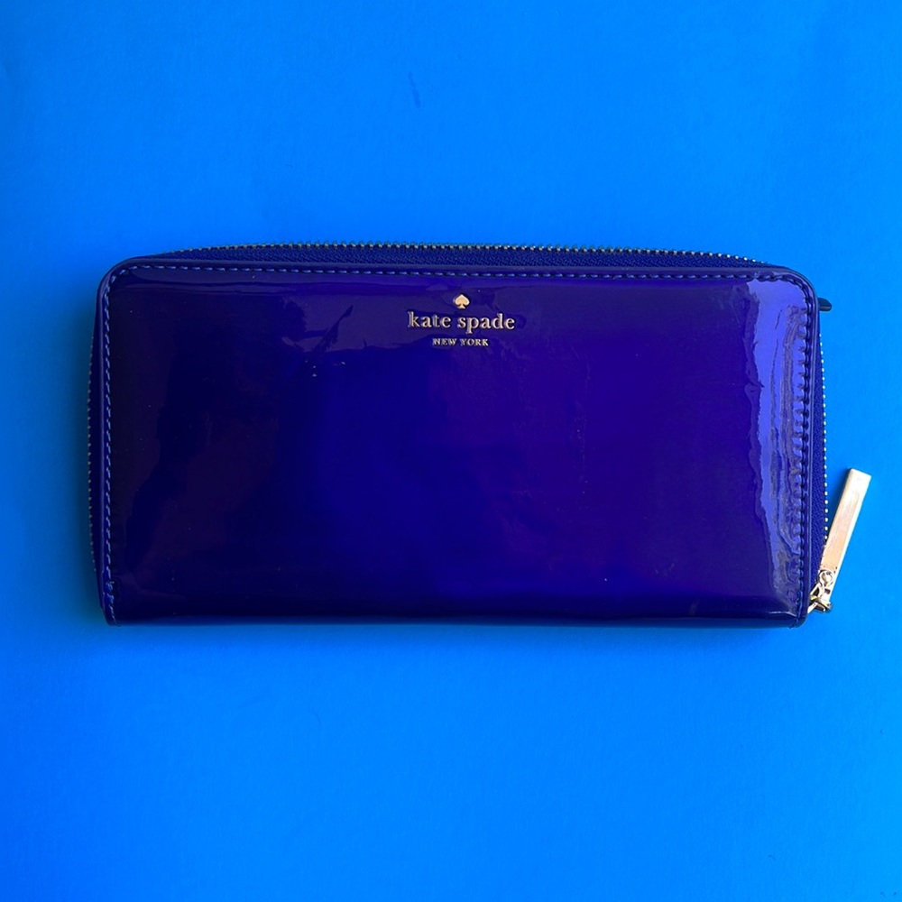 KATE SPADE blue 8x4 wallet.
